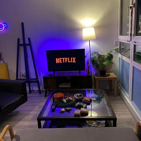 Canary Wharf Serviced Apartement Лондон Екстериор снимка