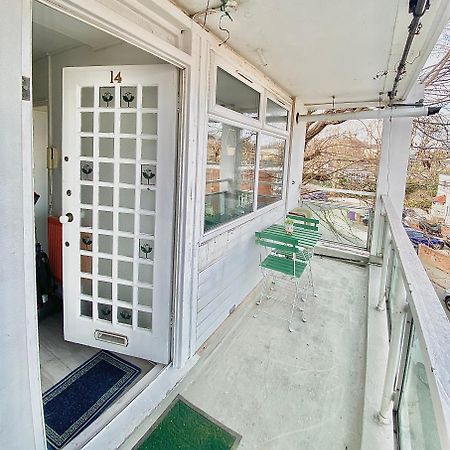 Canary Wharf Serviced Apartement Лондон Екстериор снимка