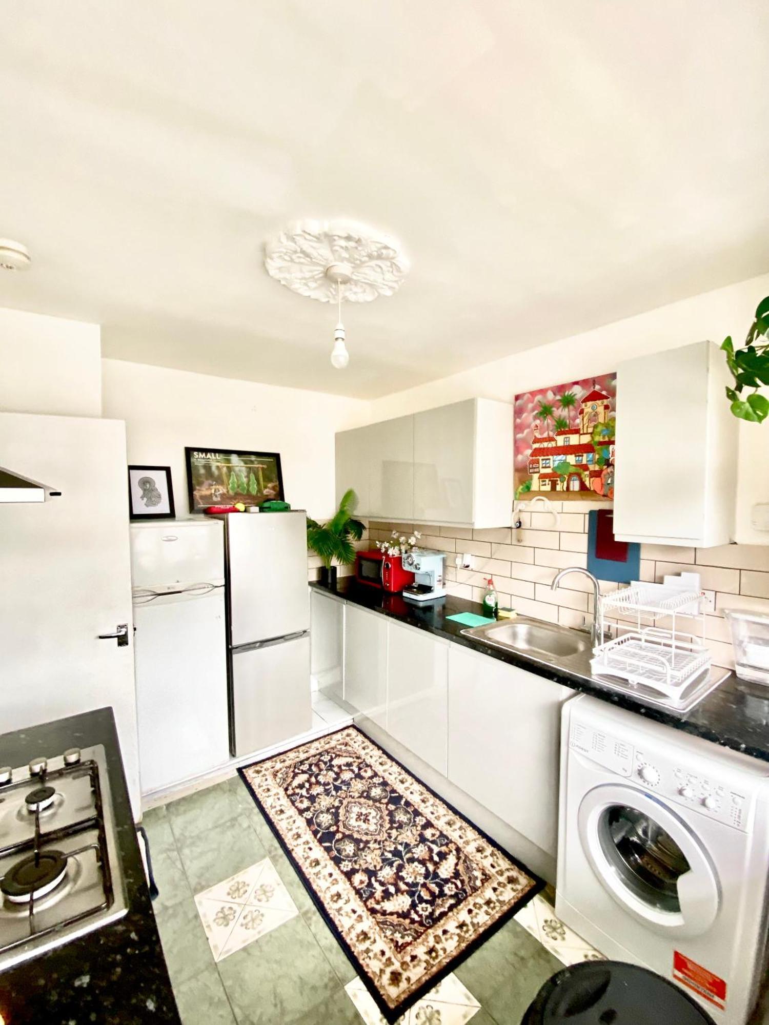 Canary Wharf Serviced Apartement Лондон Екстериор снимка